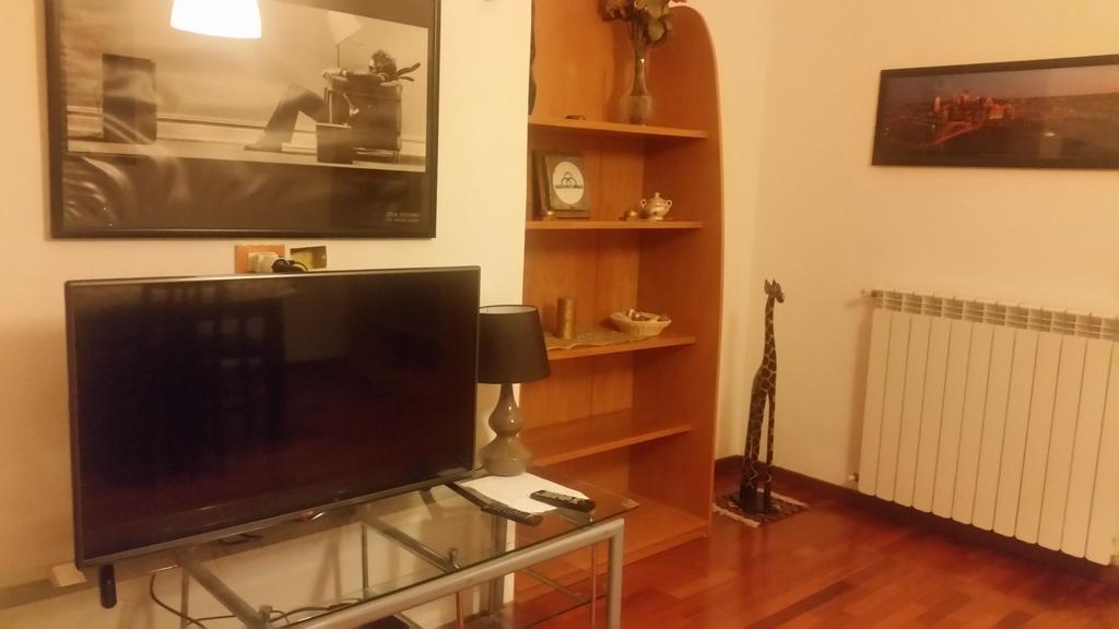 Apartment In A Villa A Монделло Экстерьер фото