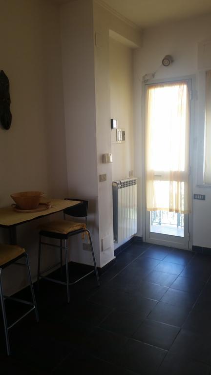 Apartment In A Villa A Монделло Экстерьер фото